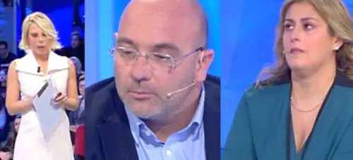 C'è posta per te, Gianluca chiede perdono alla moglie Serena: "Ho perso la testa per una 19enne"