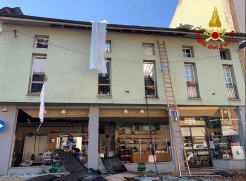 Bergamo, palazzina sventrata a Seriate: un morto e due feriti