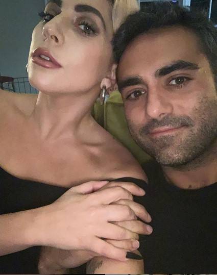 Lady Gaga, quarantena con il fidanzato