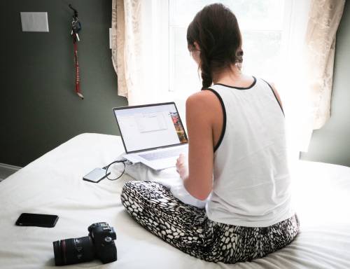 Smart working: perché lavorare dal letto è sbagliato