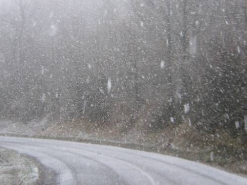 Svolta autunnale e crollo termico: torna la neve a bassa quota