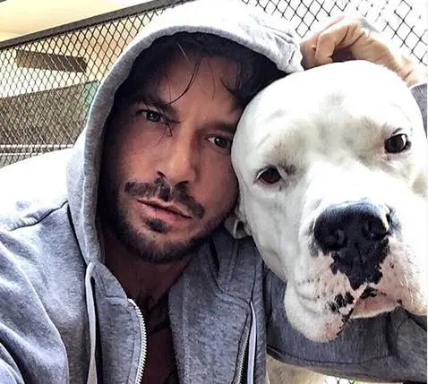 Ex corteggiatore di Uomini e Donne positivo al coronavirus: "Anche i giovani rischiano"