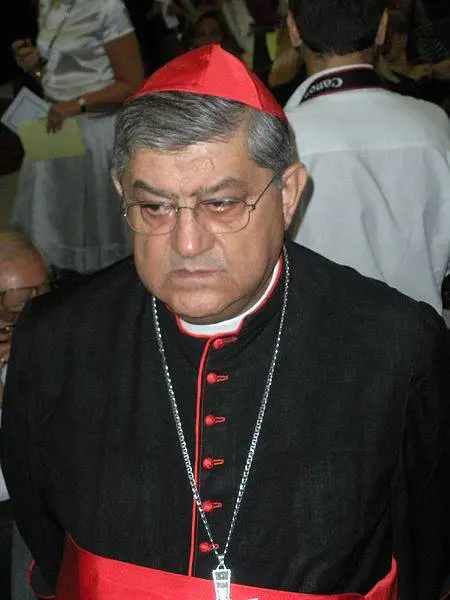 Coronavirus, a Napoli Pasqua a porte chiuse: "No a distribuzione di palme e acqua santa"