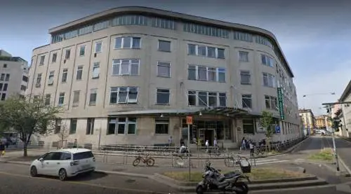 Milano, paziente Covid scappa dall’ospedale