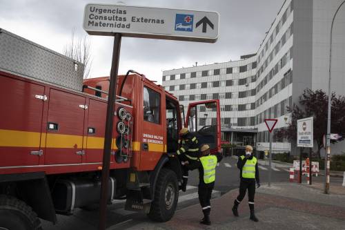 Viaggio nell'inferno di Madrid. "Sono più i morti che i salvati"