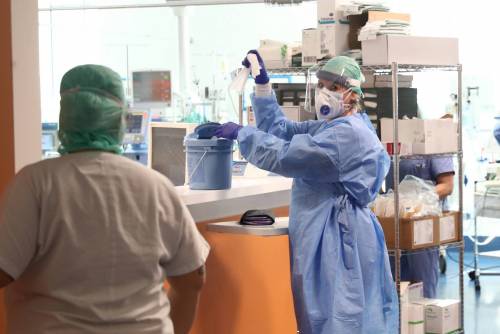Bergamo, il timore dei medici: "Siamo ancora contagiosi dopo tre settimane"