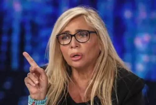 Mara Venier oltre la paura del Covid-19: "Torno in tv, per regalare un sorriso"