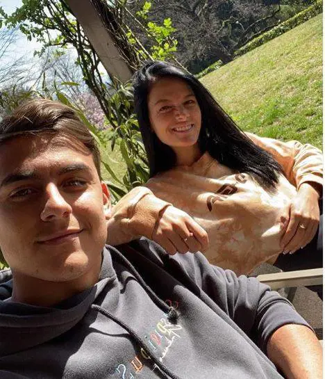 Dybala, la fidanzata Oriana racconta: "I polmoni non funzionavano bene..."
