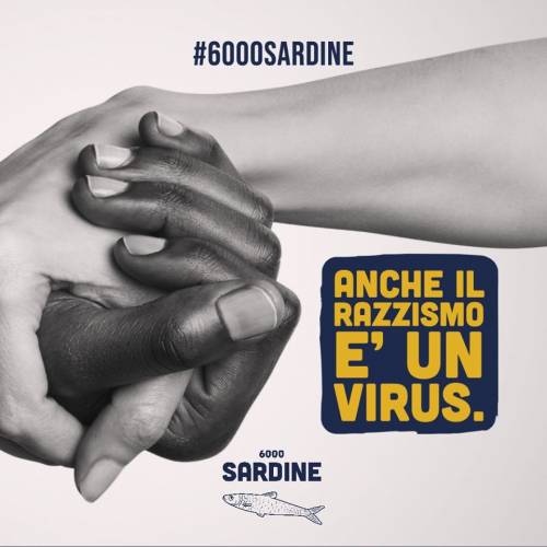 Lo schiaffo delle sardine: "Anche il razzismo è un virus"