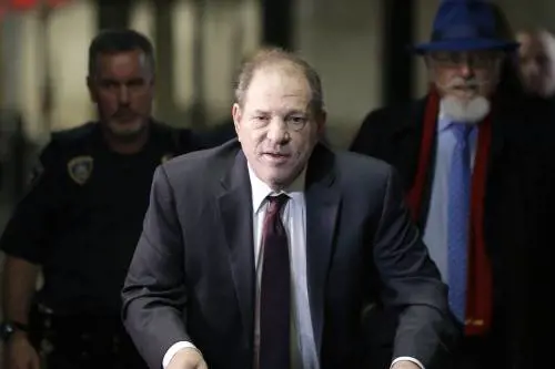 Harvey Weinstein ricoverato d'urgenza in ospedale: "Condizioni non buone"
