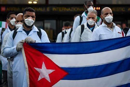 La denuncia dei medici dell'Avana: "Siamo schiavi al servizio del regime"