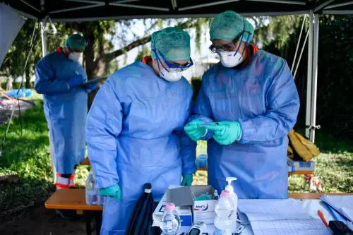 "Lancet" su Boris: "Scandaloso" Si temono 20mila vittime in totale