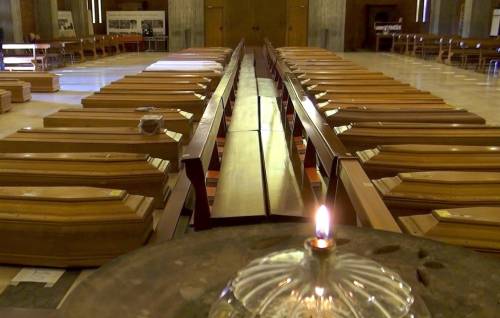 Un impresario funebre a Bergamo: "Il lavoro di un anno in un mese solo"