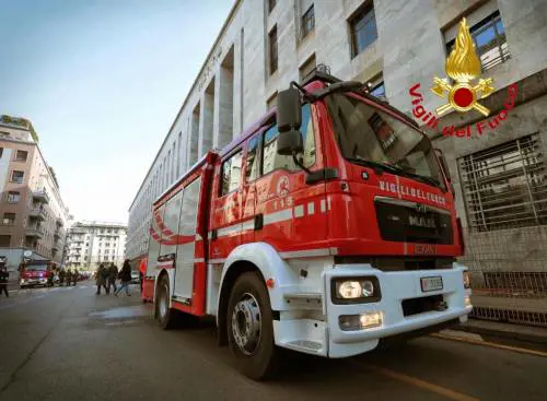 Milano, incendio al Palazzo di Giustizia