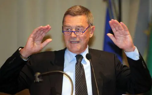 Il ritorno dell'ex ministro alla Salute Fazio. Guiderà il fronte anti Covid in Piemonte