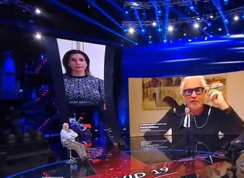 Lite tra Vauro e Briatore: "C'è chi evade le tasse", "Testa di c..."