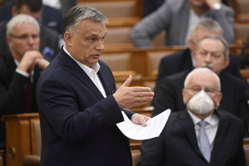 L'Europa ha trovato il nemico: non è il virus ma Viktor Orban
