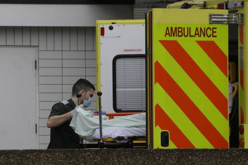 California, non ricoverato perché senza assicurazione medica: 17enne muore