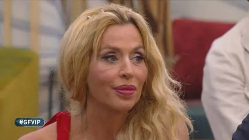 Valeria Marini, lo sfogo dopo il Gf Vip: "Peseguitata senza motivo, mi sento ferita"