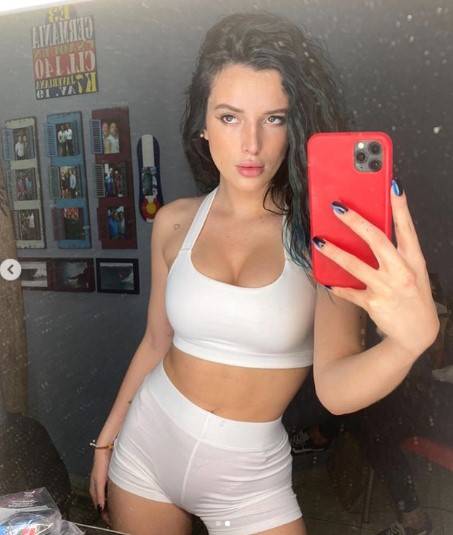 Bella Thorne sexy su Instagram 