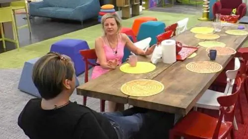 Gf Vip, Antonella Elia al veleno: "Fernanda ruggiva, la Marini non è buona"