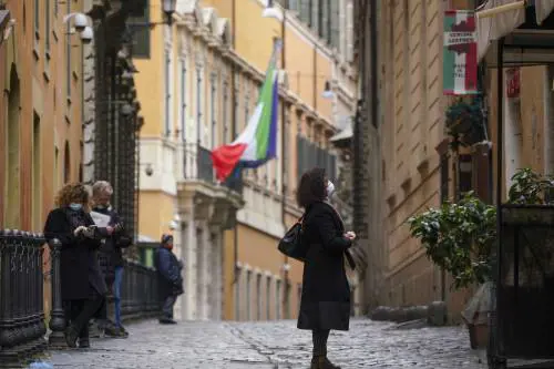 L'epidemia sta rallentando. Ma ora c'è il rischio di focolai sparsi