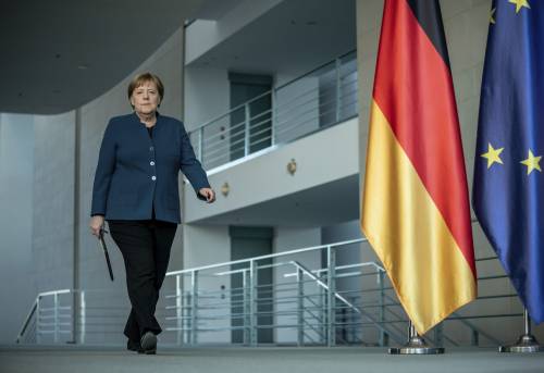 Vince la Merkel, perdiamo noi. L'Unione europea ora traballa