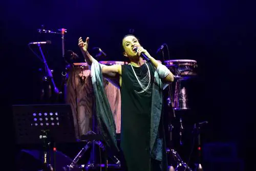 L'artista israeliana Noa: "Il mio concerto a sostegno di Bergamo"