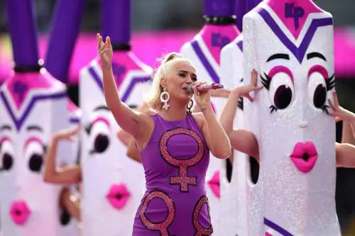 “È una bambina”. L’annuncio social di Katy Perry e Orlando Bloom  