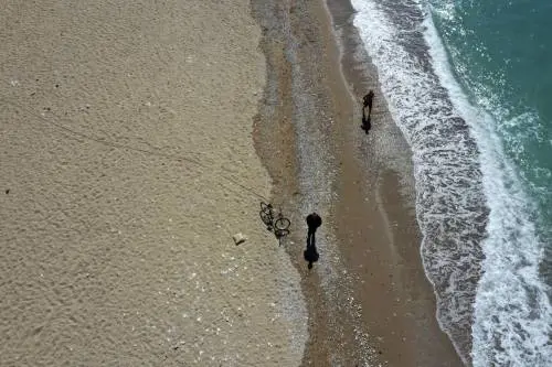 L'isola che si blinda e non fa sbarcare neanche i medici