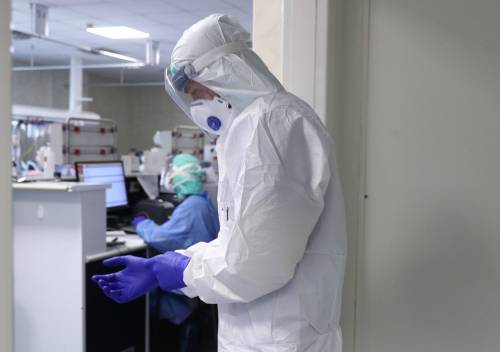 Per la "fase 2", contro il virus arrivano medici-sentinella