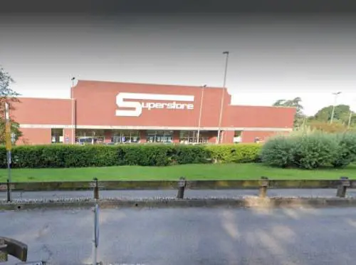 Monza, fermato mentre chiede elemosina nomade sputa contro vigilante