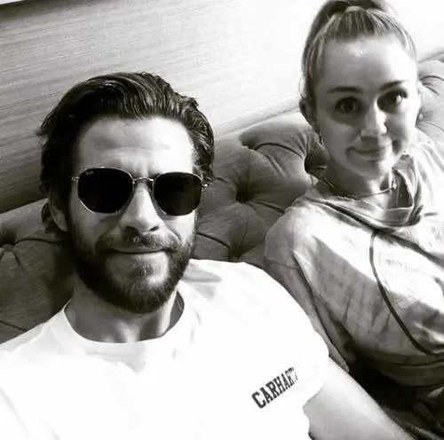 Liam Hemsworth e Miley Cyrus, le foto più belle
