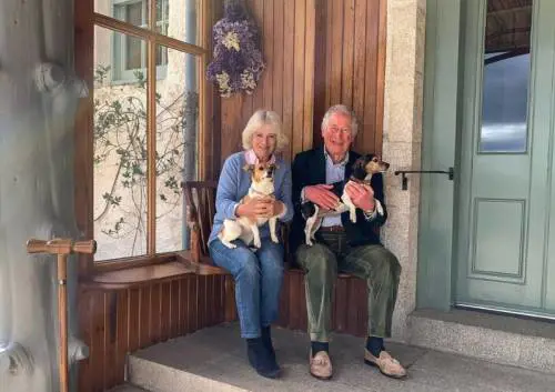 C'è un "siluro" per Carlo e Camilla Perché nulla sarà più come prima