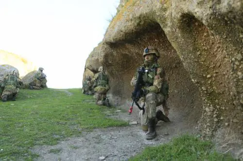 L'addestramento dei militari del 3° Corso Sanità