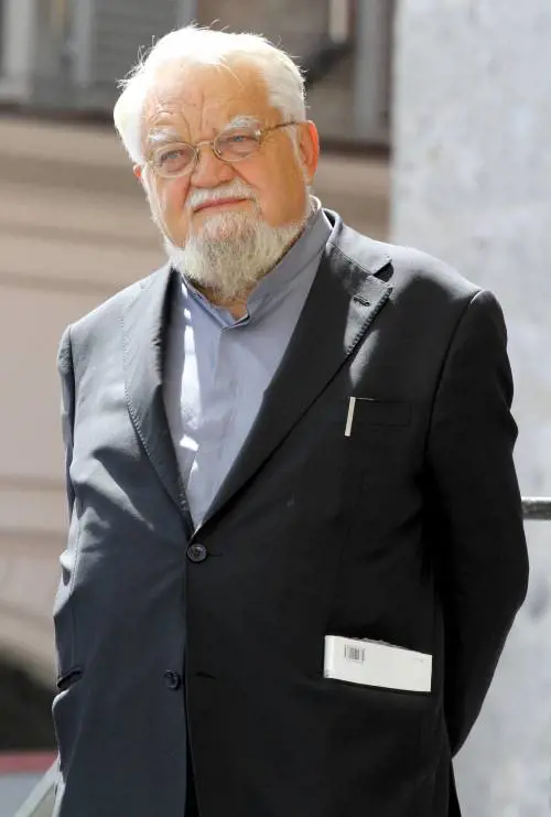 La scure del Papa su Bose. Allontanato Enzo Bianchi