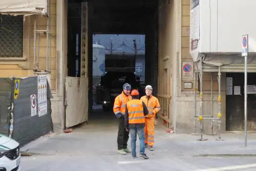 Il vero problema: i cantieri fermi