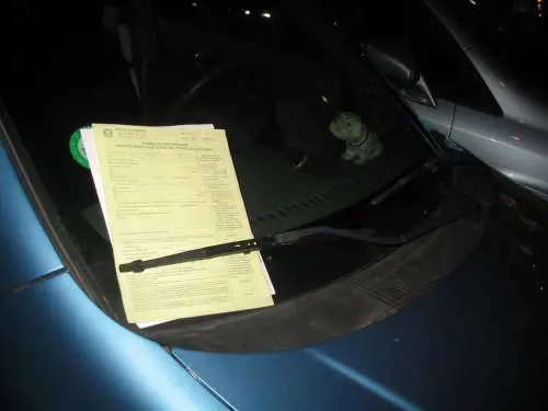 Modena, infermiera minaccia i vigili dopo la multa e viene denunciata