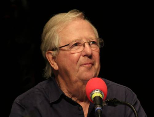 Coronavirus, morto "Tim" Brooke-Taylor. Era un popolare comico inglese