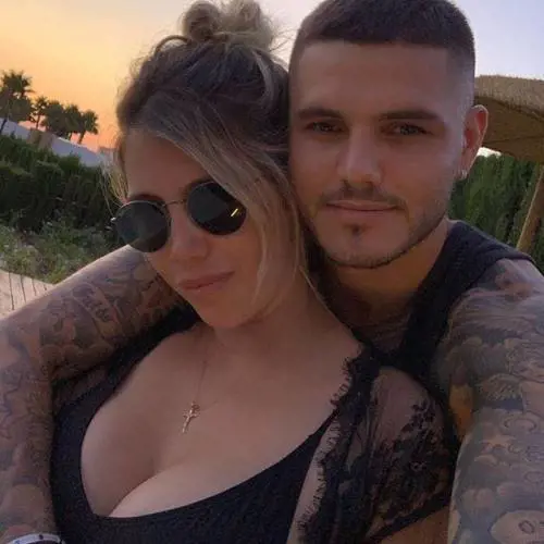 Wanda Nara sexy sui social