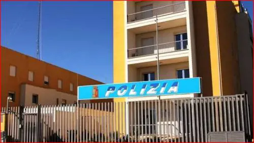 Coronavirus, aperitivo di Pasqua nel cortile condominiale: video li incastra