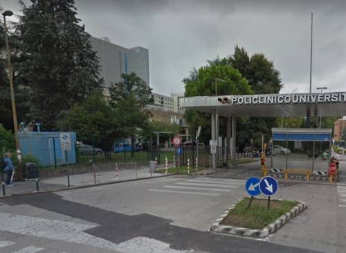 Padova, sorpreso in parcheggio ospedale, straniero attacca militari