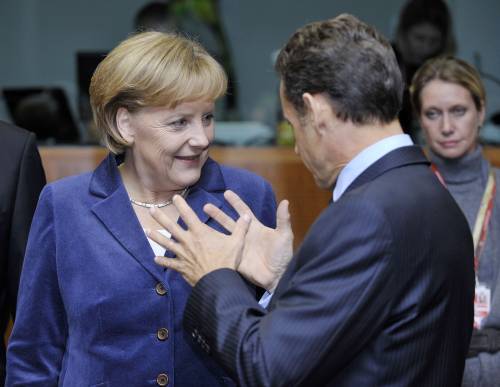 Così bloccarono gli Eurobond: Merkel e Sarkozy ci piegarono