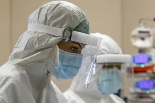 Chiusure, quarantene e isolamento: scatta la fase 2 della Regione per le zone focolaio 