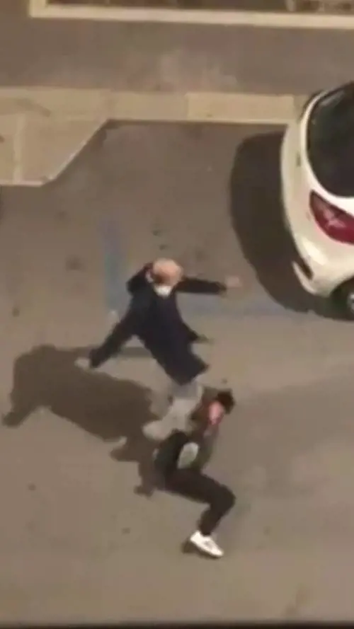 Picchia in strada la giovane convivente ma una telefonata anonima la salva