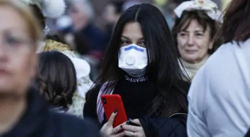 Il contagio anche solo parlando: ecco il video che lo dimostra