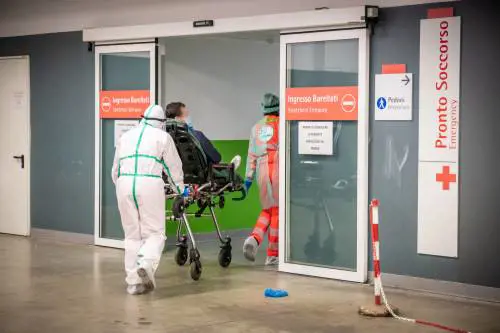 Virus, triplicata la mortalità per infarto e i medici avvertono: "Così più decessi della pandemia"