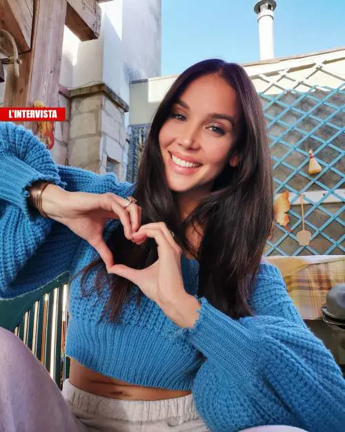 Paola Di Benedetto a cuore aperto: "Avevo paura che la mia storia con Fede potesse finire al Gf"