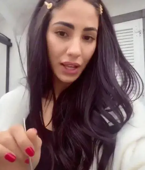 "Ingrassa, malata": Giulia De Lellis finisce nel mirino degli hater