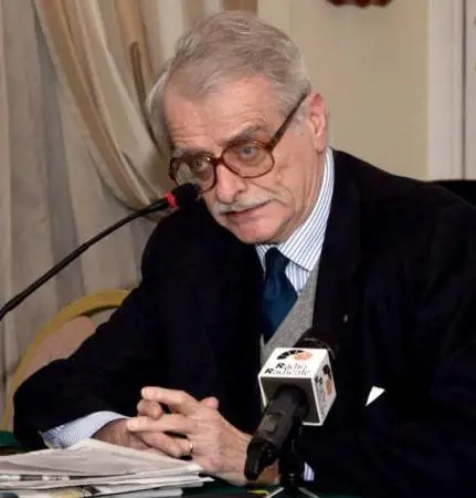 Deputato Carroccio entra in Aula con la febbre: scoppia il caso. Ma ora l'allarme è rientrato